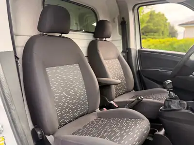 Opel Combo 1.4i — Utilitaire polyvalent, économique et sans sinistre — Miniature 19