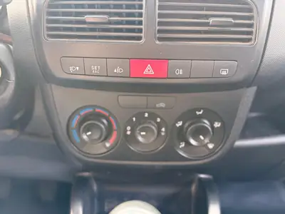 Opel Combo 1.4i — Utilitaire polyvalent, économique et sans sinistre — Miniature 21