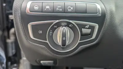 Mercedes-Benz C 180 Avantgarde — Berline compacte premium, transmission 9G-TRONIC, première main — Miniatura 10