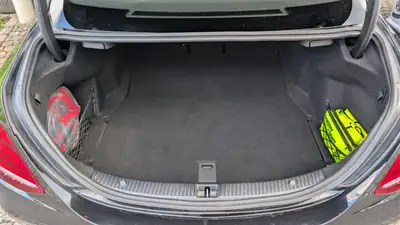 Mercedes-Benz C 180 Avantgarde — Berline compacte premium, transmission 9G-TRONIC, première main — Miniatura 15