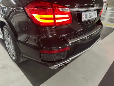 Mercedes-Benz GL 63 AMG — SUV 7 places haute performance, 557 ch, sans accident — détail