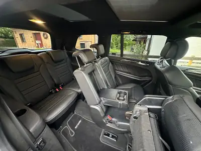 Mercedes-Benz GL 63 AMG — SUV 7 places haute performance, 557 ch, sans accident — Miniature 13
