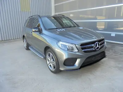 Mercedes-Benz GLE 350 d — SUV premium 7 places, 100'000 km, diesel efficace — vue extérieure