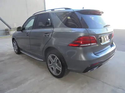 Mercedes-Benz GLE 350 d — SUV premium 7 places, 100'000 km, diesel efficace — côté