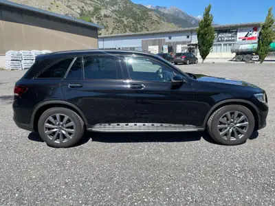 Mercedes-Benz GLC 220 d AMG Line — SUV diesel premium, 139'000 km, sans sinistre — side view