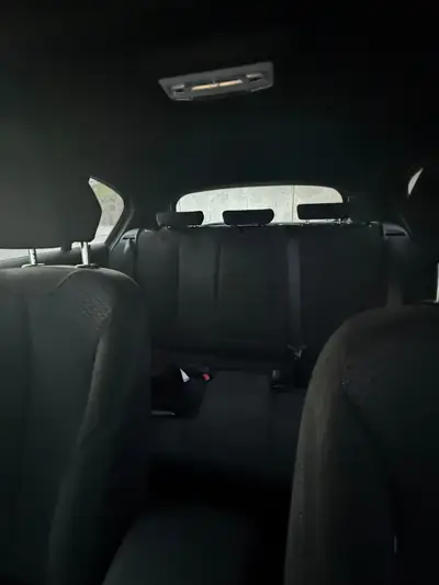 BMW M135i xDrive F20 — Sportive compacte 2013, transmission automatique — tableau de bord