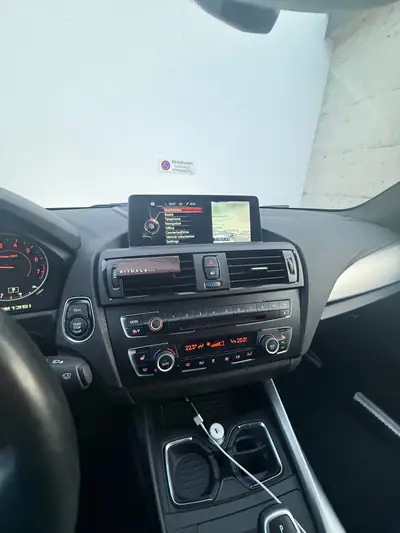 BMW M135i xDrive F20 — Sportive compacte 2013, transmission automatique — détail