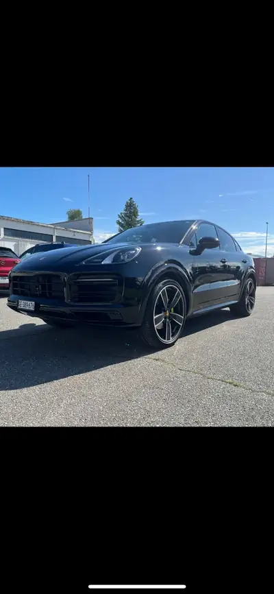 Porsche Cayenne 3.0 V6 E-Hybrid Coupé — SUV hybride rechargeable, 30'800 km seulement — Außenansicht