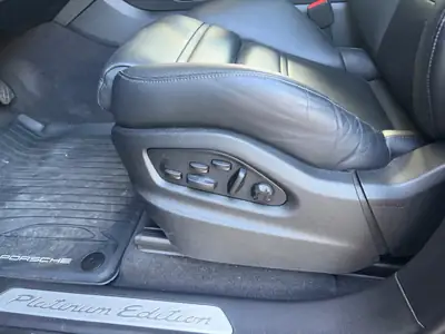 Porsche Cayenne 3.0 V6 E-Hybrid Coupé — SUV hybride rechargeable, 30'800 km seulement — Miniatur 8