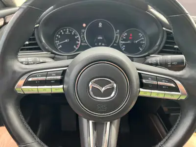 Mazda CX-30 2.0 180 Revolution AWD — Compact SUV hybride, garantie et contrôle technique frais — détail