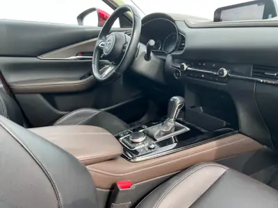 Mazda CX-30 2.0 180 Revolution AWD — Compact SUV hybride, garantie et contrôle technique frais — Miniature 11