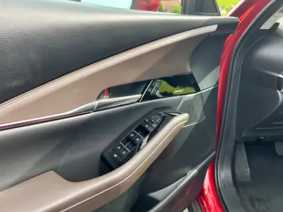Mazda CX-30 2.0 180 Revolution AWD — Compact SUV hybride, garantie et contrôle technique frais — Miniature 14