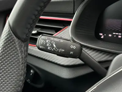 Skoda Kamiq 1.5 TSI Monte Carlo — SUV compact dynamique, 22'500 km seulement — Miniature 23