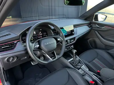 Skoda Scala 1.5 TSI Monte Carlo — Berline dynamique, garantie 5 ans, très peu kilométrée — Thumbnail 13