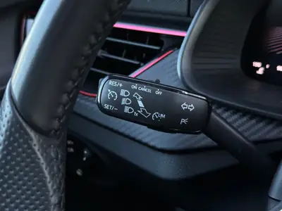 Skoda Scala 1.5 TSI Monte Carlo — Berline dynamique, garantie 5 ans, très peu kilométrée — Thumbnail 23