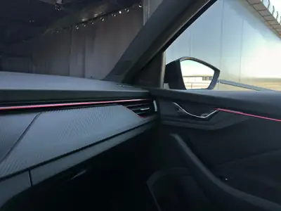 Skoda Scala 1.5 TSI Monte Carlo — Berline dynamique, garantie 5 ans, très peu kilométrée — Thumbnail 22