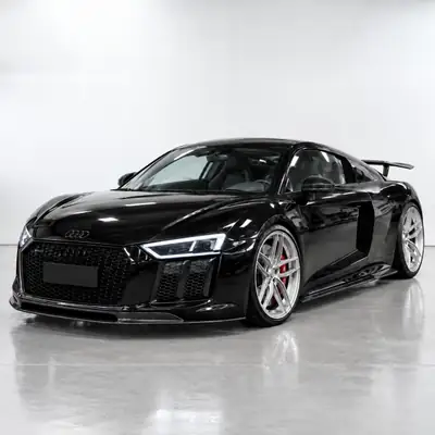 Audi R8 5.2 FSI V10 plus — Superbe coupé sport avec kit Vorsteiner Carbon complet — vista esterna
