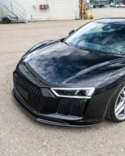 Audi R8 5.2 FSI V10 plus — Superbe coupé sport avec kit Vorsteiner Carbon complet — vista posteriore