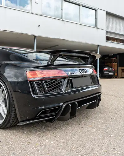 Audi R8 5.2 FSI V10 plus — Superbe coupé sport avec kit Vorsteiner Carbon complet — dettaglio