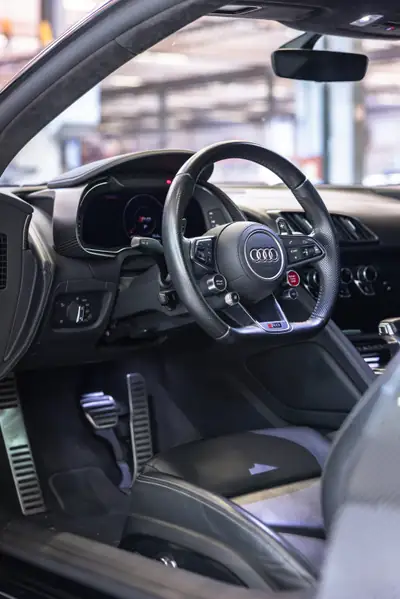 Audi R8 5.2 FSI V10 plus — Superbe coupé sport avec kit Vorsteiner Carbon complet — Miniatura 7