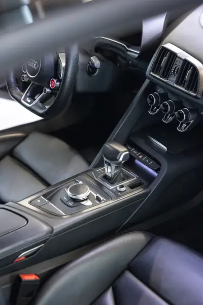 Audi R8 5.2 FSI V10 plus — Superbe coupé sport avec kit Vorsteiner Carbon complet — Miniatura 11