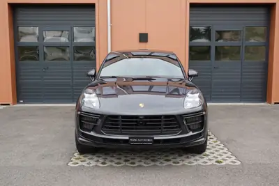 Porsche Macan Turbo PDK 2020 — 440 ch, Pack Chrono, Caméra 360° — côté