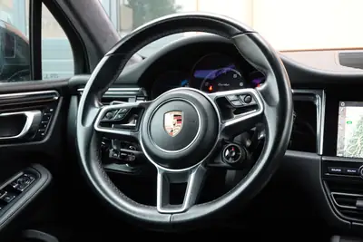Porsche Macan Turbo PDK 2020 — 440 ch, Pack Chrono, Caméra 360° — Miniature 12