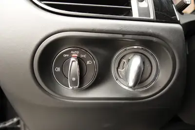 Porsche Macan Turbo PDK 2020 — 440 ch, Pack Chrono, Caméra 360° — Miniature 19