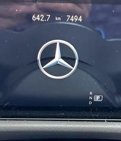 Mercedes-Benz GLA 250 4Matic — SUV compact performant, 7 500 km seulement — Detail