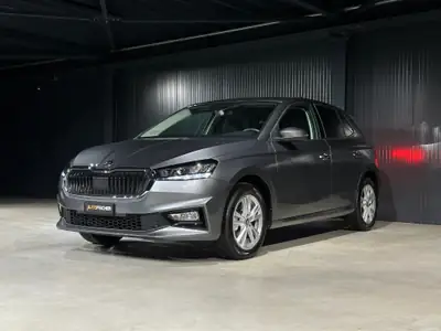 Skoda Fabia 1.5 TSI Selection DSG — Citadine dynamique, quasi neuve avec garantie 5 ans — interior