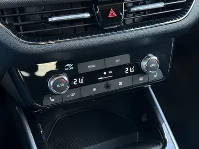 Skoda Fabia 1.5 TSI Selection DSG — Citadine dynamique, quasi neuve avec garantie 5 ans — Thumbnail 20