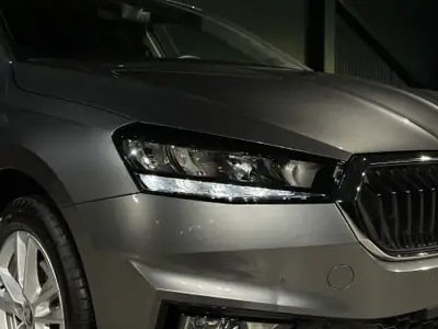 Skoda Fabia 1.5 TSI Selection DSG — Citadine dynamique, quasi neuve avec garantie 5 ans — Thumbnail 25