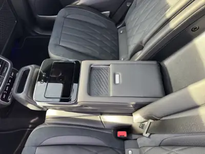 Mercedes-Benz GLS 63 AMG 4matic+ — SUV 7 places haute performance, 634 ch — Miniature 17