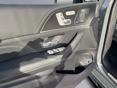 Mercedes-Benz GLS 63 AMG 4matic+ — SUV 7 places haute performance, 634 ch — Miniature 19