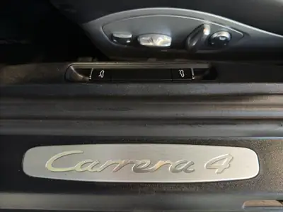 Porsche 911 Carrera 4 (991.1) — Coupé sportif iconique, 54'400 km, état impeccable — Miniatura 13