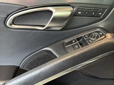 Porsche 911 Carrera 4 (991.1) — Coupé sportif iconique, 54'400 km, état impeccable — Miniatura 14