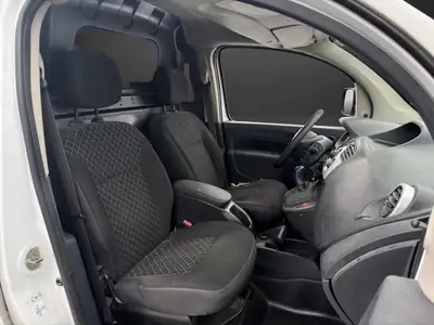 Renault Kangoo Maxi dCi 90 — Utilitaire compact économique, 158 000 km — Miniatur 9