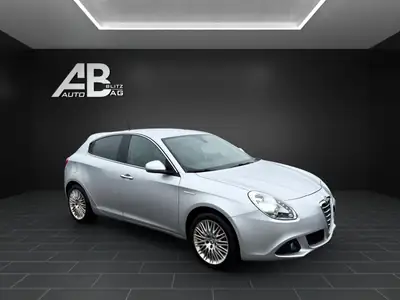 Alfa Romeo Giulietta 1.6 JTDM Distinctive — Diesel efficace, 191000 km, sans sinistre — detail