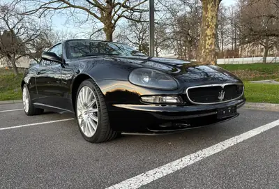 Maserati 3200 GT — Coupé sport italien authentique, 370 ch et seulement 65 500 km — vista posteriore