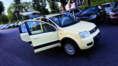 Fiat Panda 1.3 JTD 4x4 — Citadine robuste et économique, 105'000 km — Miniature 13