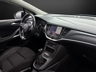 Opel Astra Sports Tourer 1.2 Turbo 145 ch — Break spacieux, frais d'entretien réduits — Thumbnail 10