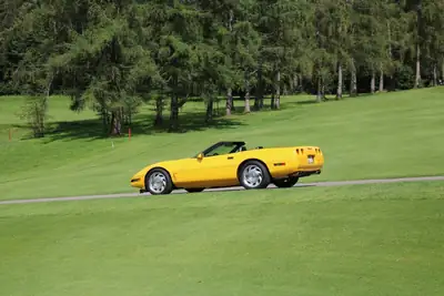 Chevrolet Corvette C4 LT1 Convertible — Muscle car américain légendaire, 306 ch — Miniatura 8