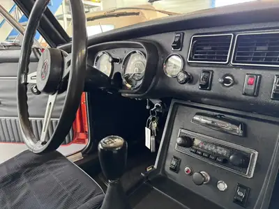 MG MGB GT 1973 — Icône sportive des années 70, Blaze Orange originale — Miniature 7
