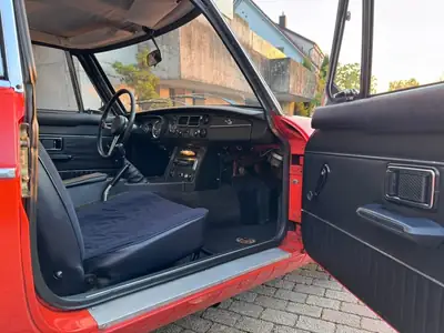 MG MGB GT 1973 — Icône sportive des années 70, Blaze Orange originale — Miniature 9
