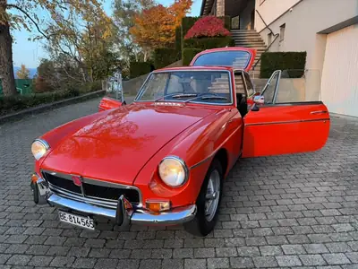 MG MGB GT 1973 — Icône sportive des années 70, Blaze Orange originale — Miniature 13