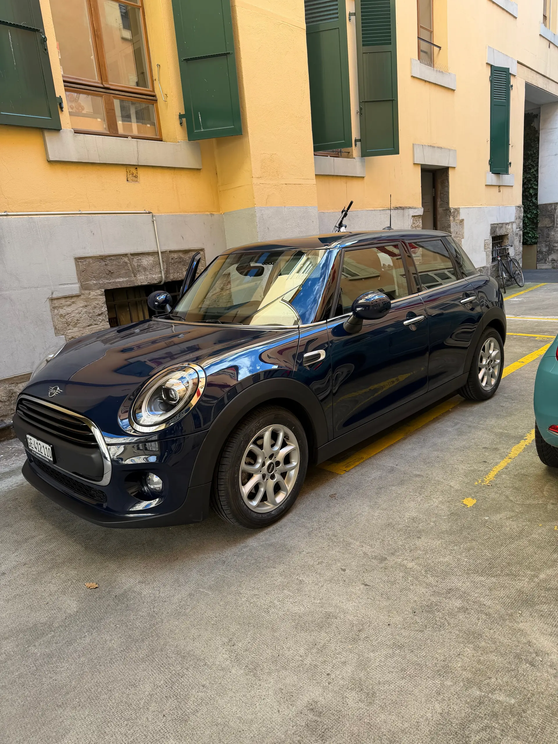 MINI One 1.5i — Citadine urbaine 2018, kilométrage vert et toiture panoramique