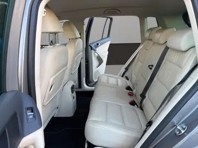 VW Tiguan 2.0 TDI Sport&Style — SUV robuste, moteur efficace, historique sans sinistre — Miniature 13