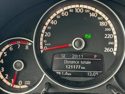 VW Beetle 1.2 TSI DSG — L'icône compact, efficace et sans sinistre — Miniature 11