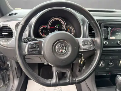 VW Beetle 1.2 TSI DSG — L'icône compact, efficace et sans sinistre — Miniature 10