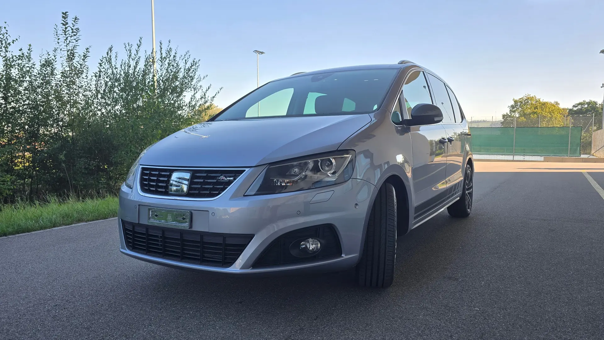 SEAT Alhambra 2.0 TDI 177 4x4 — Monospace 7 places robuste et spacieux — Außenansicht